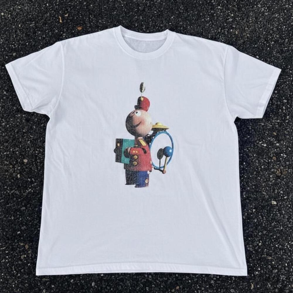 White Casual Streetwear Tee With A Retro Vibe
